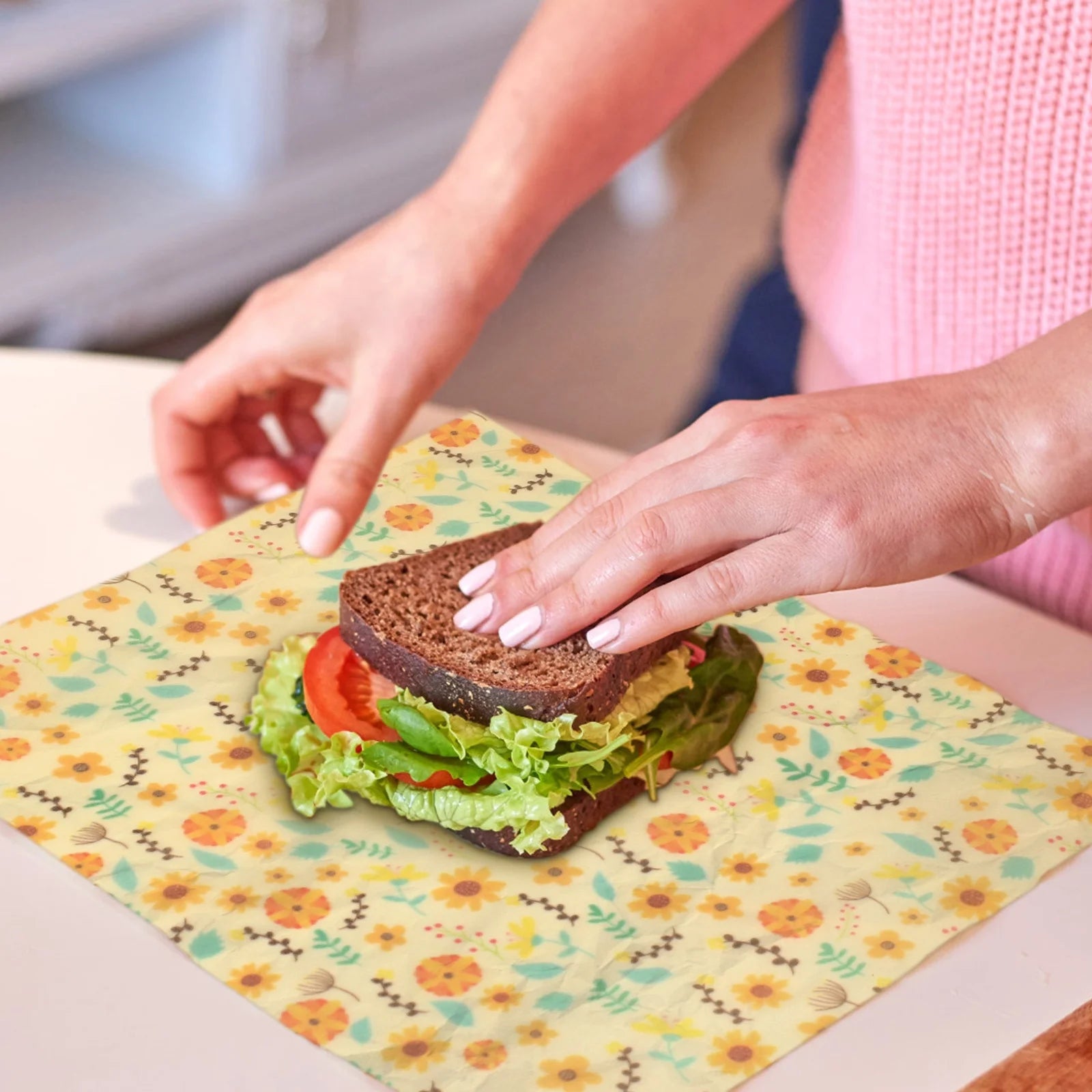 Reusable Beeswax Food Wrap Roll – XL 39.4” x 13” Sunflower Print | Cut-to-Size Eco Wrap for Bread, Sandwiches, Bowls & More – Washable, Sustainable & Plastic-Free